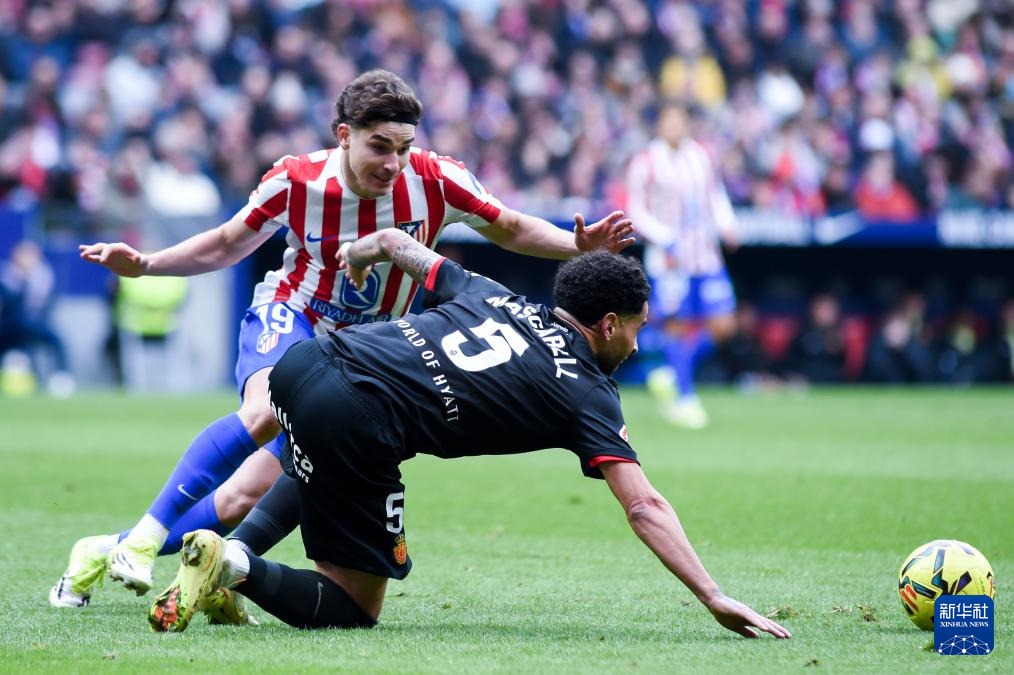 奥赖利：哈兰德在射门方面给我提过建议，我会永远记住这一球